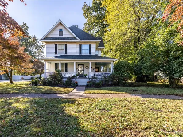 409 E Cypress St, Charleston, MO 63834