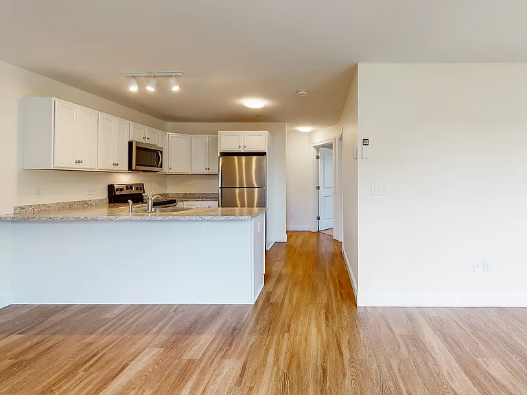Autumn Woods Apartments — Photo 58