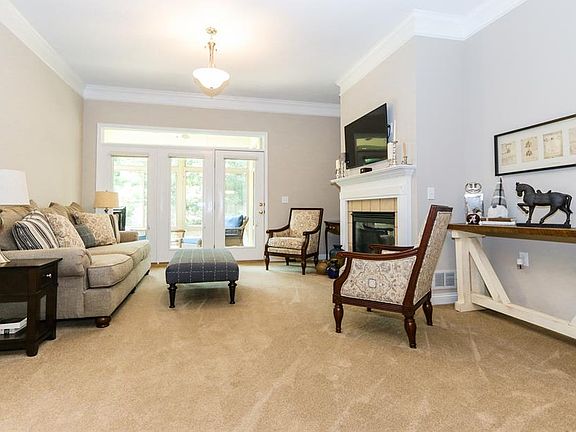 4th image of 11637 Chancery Ln
