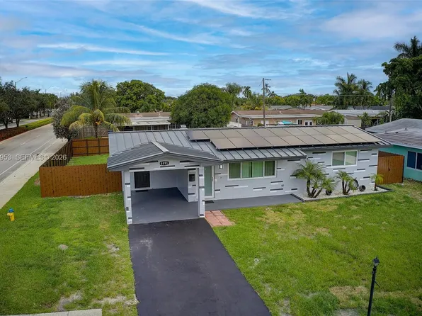 8891 NW 11th St, Hollywood, FL 33024