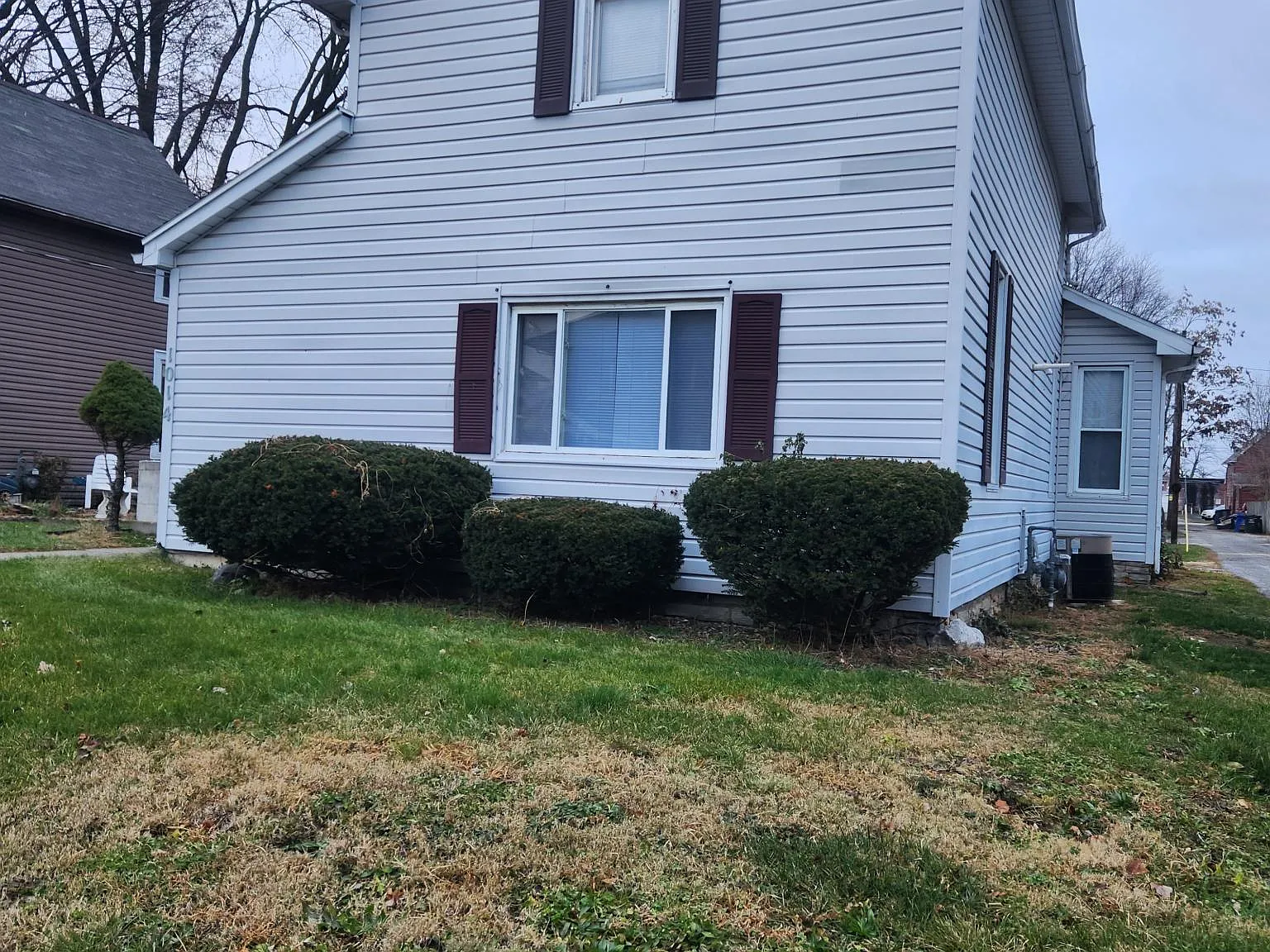 3 bed, 1446 sqft, $1,300 — Photo 2