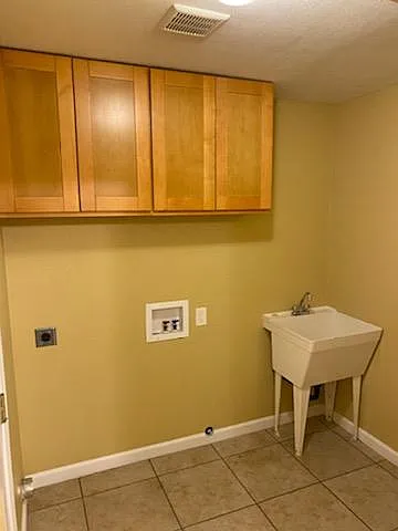 216 Linden St — Photo 7