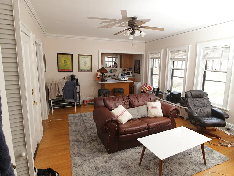2119 E Kenilworth Pl #3 — Photo 3