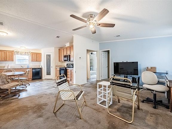 4th image of 2308 Kay St