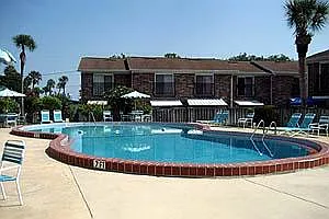 2 bed, 1.5 bath, 1122 sqft, $1,325 — Photo 4