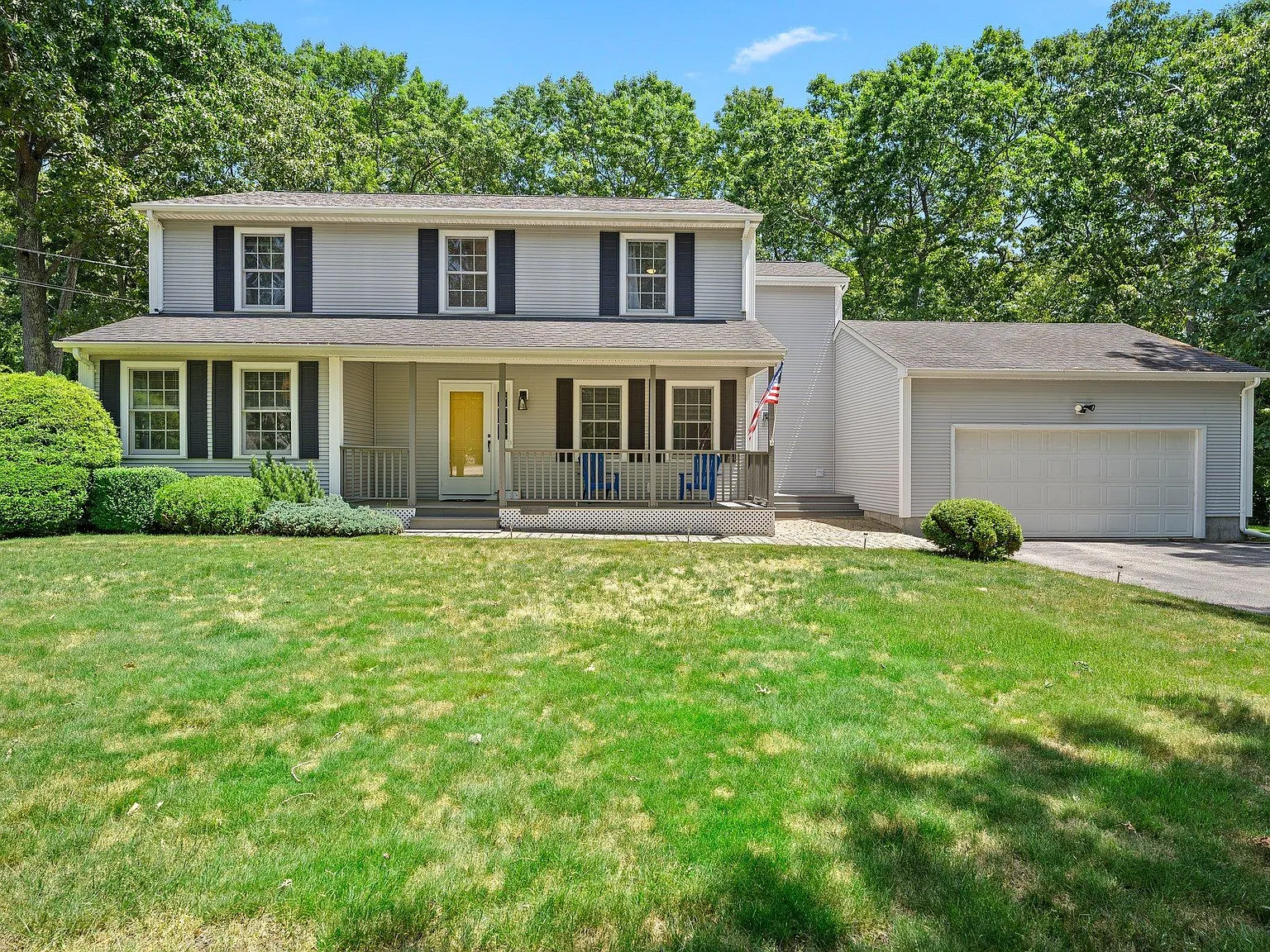3 bed, 2.5 bath, 1979 sqft, $5,000 — Photo 1