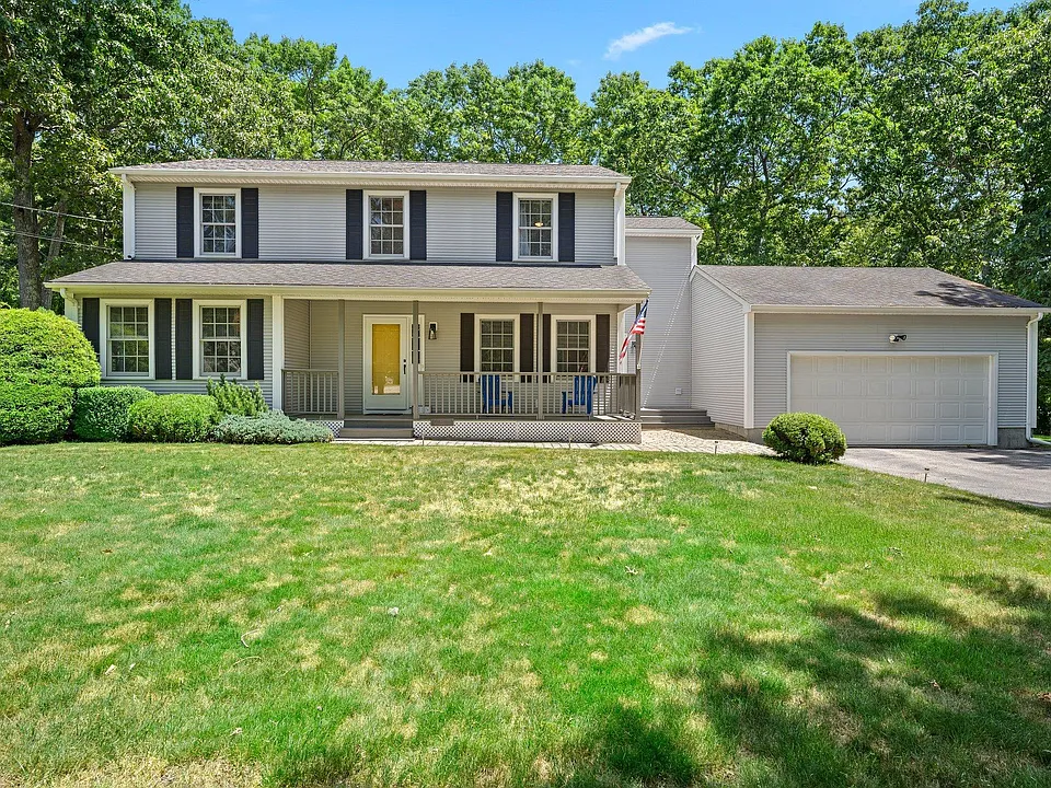 127 Winnapaug Rd