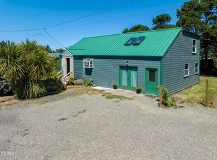 306 NW 59th St, Newport, OR 97365