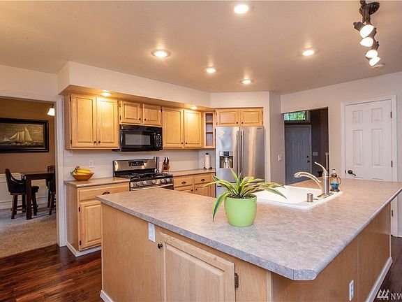 4th image of 3121 73rd Avenue Ct NW