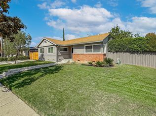 19501 Calvert St, Reseda, CA 91335