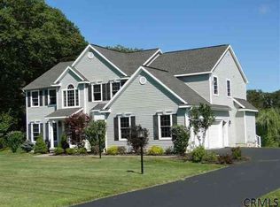 28 Ponderosa Blvd, East Greenbush, NY 12061