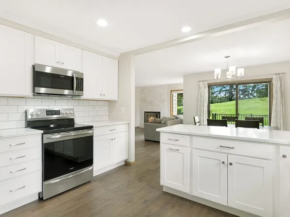 11355 36th Pl N, Plymouth, MN 55441
