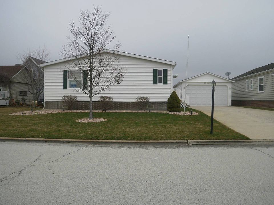 1st image of 10920 W Kemper Ln