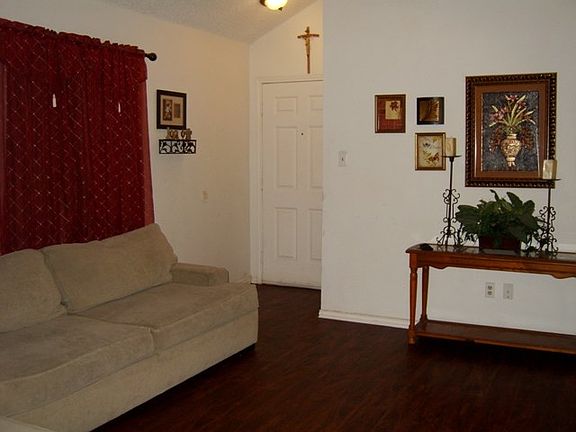 4th image of 6861 Cuculu Dr