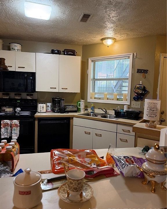 4th image of 1001 Brookhollow Dr APT 2