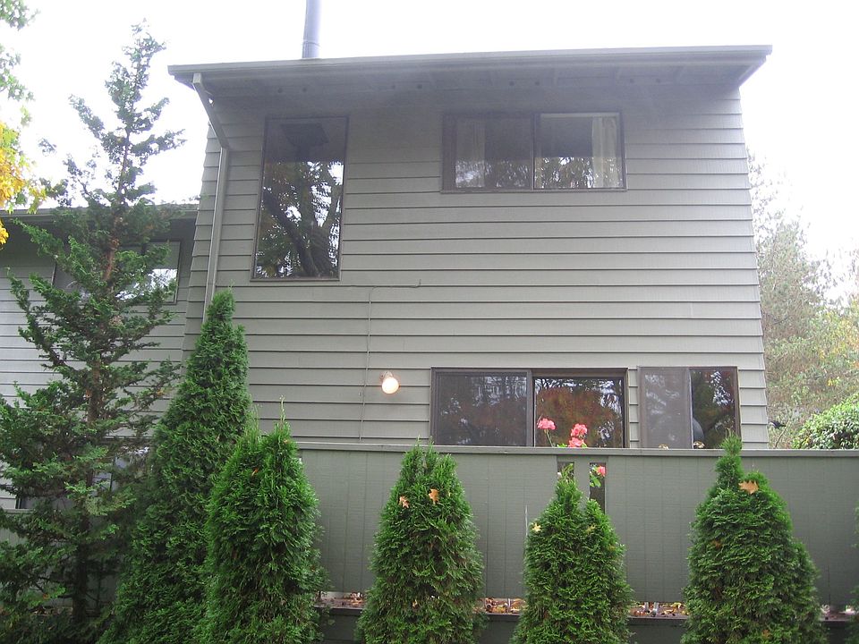 Deck (View from below)