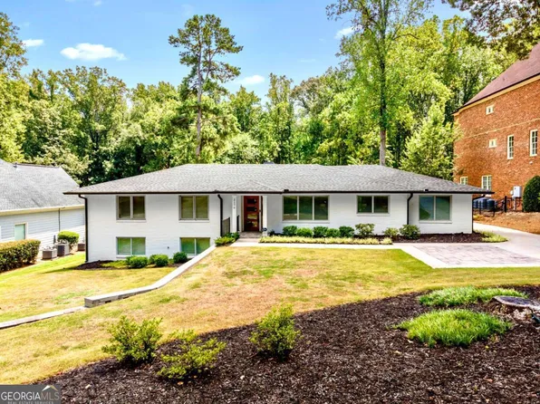 2176 Cumberland Dr SE, Smyrna, GA 30080