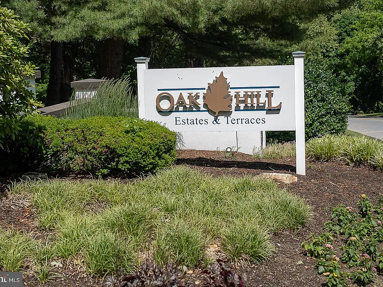 1640 Oakwood Dr #W-216 — Photo 50