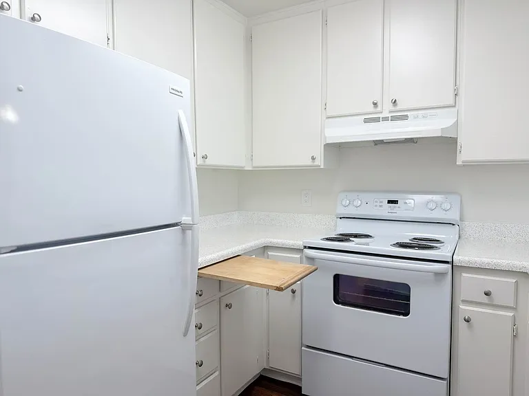 One park Apartments — Photo 95