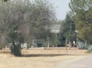 6861 Road 260, Terra Bella, CA 93270