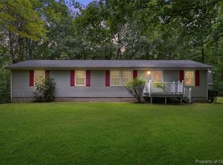 8960 Norseman Ln, Gloucester, VA 23061