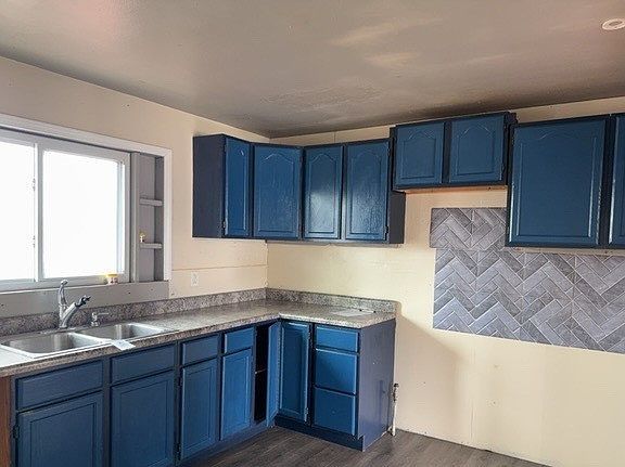 5th image of 2111 Alexander St