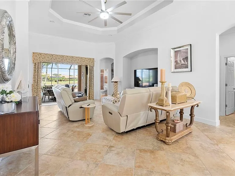 8095 Piedmont Dr — Photo 16