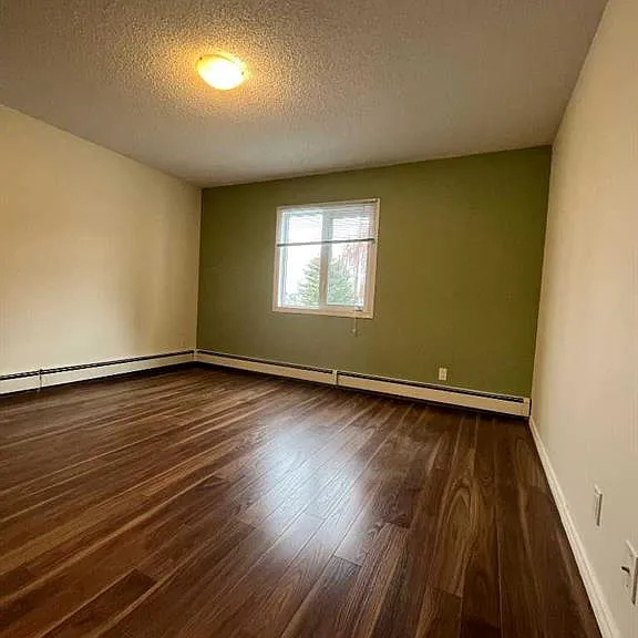 65 Temple Blvd W #208 — Photo 8