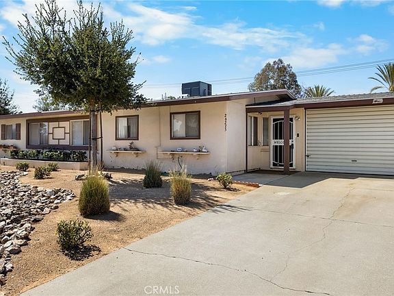 2nd image of 26275 Cherry Hills Blvd