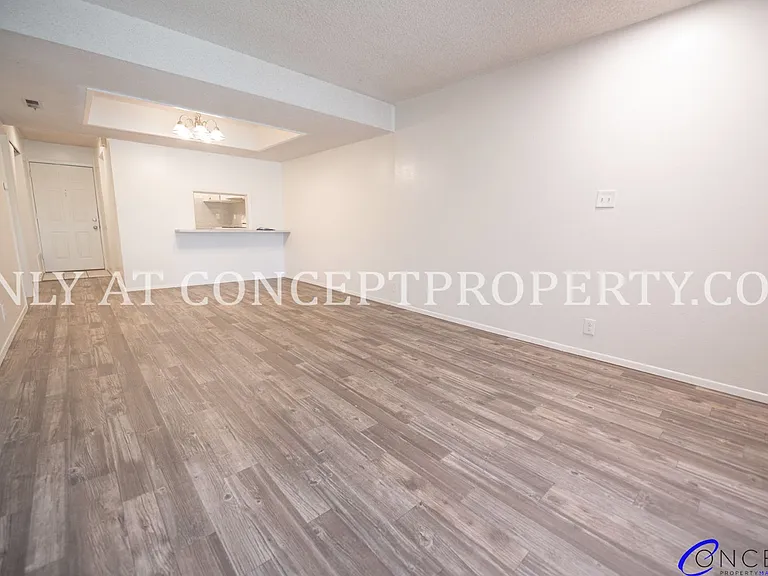 Foothill Terrace — Photo 175
