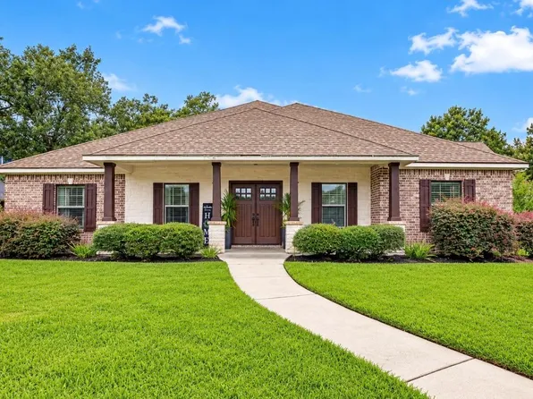 6319 Nowlin Dr, Baytown, TX 77521
