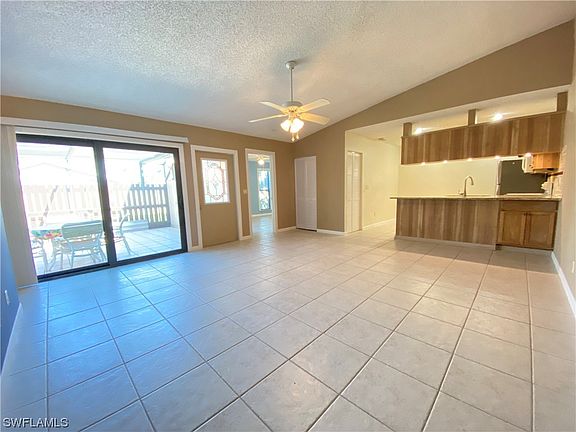 4th image of 15455 Crystal Lake Dr