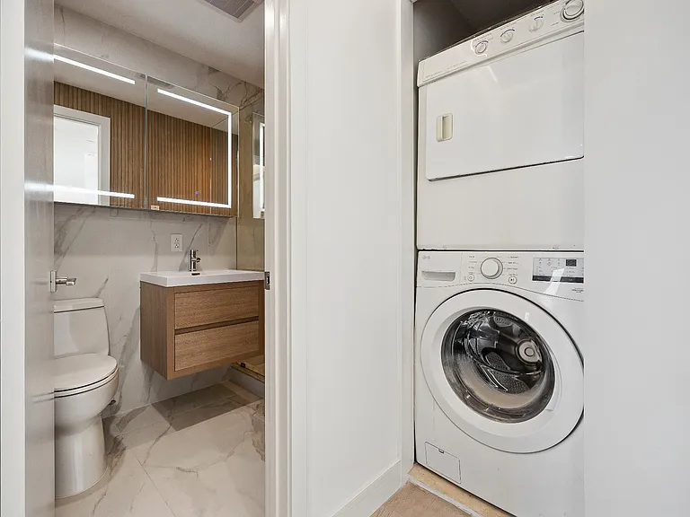 184 Eagle St #PHB — Photo 8