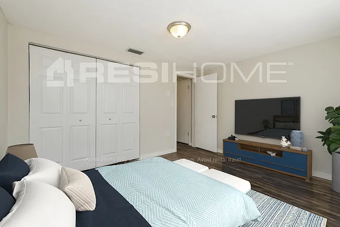 7005 Brentwood Dr — Photo 10