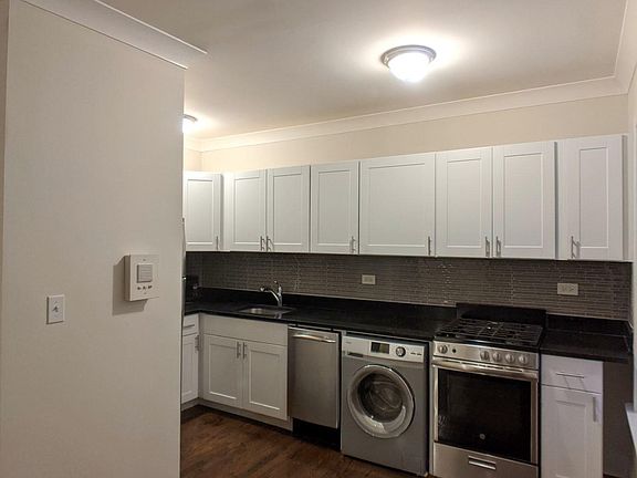 5th image of 2129 N Dayton St #304A