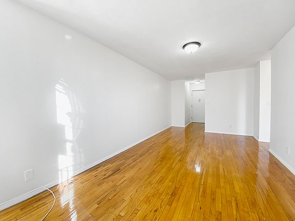 4th image of 2714 Frederick Douglass Blvd APT 6A