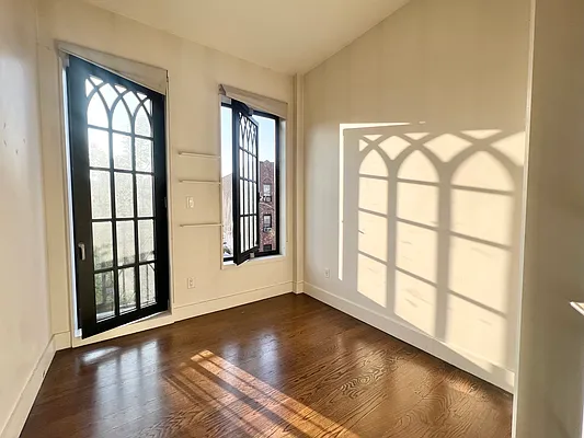 Rented by Pear NYC LLC | media 3