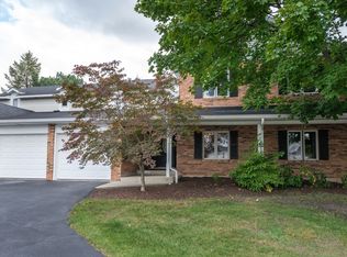 628 Dana Ct APT B, Naperville, IL 60563