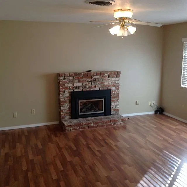3 bed, 1232 sqft, $2,350 — Photo 2