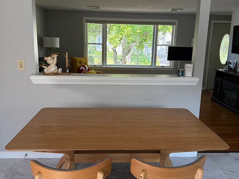 37 Euclid Ave — Photo 7