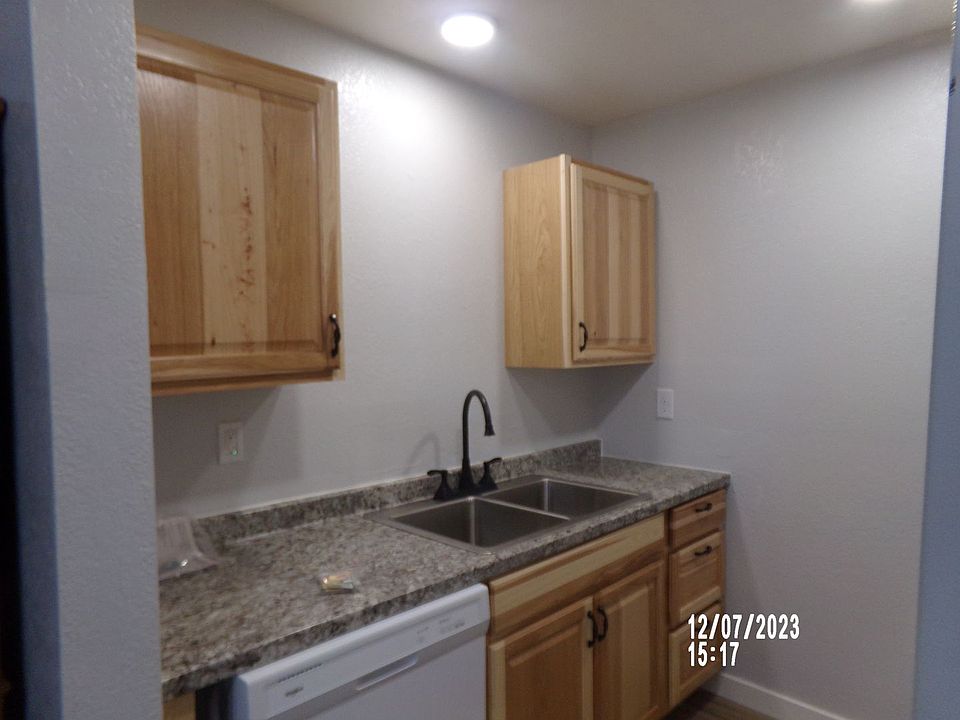 1st image of 419 Queen Ave APT B15