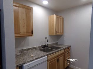 419 Queen Ave APT B15, Hoquiam, WA 98550
