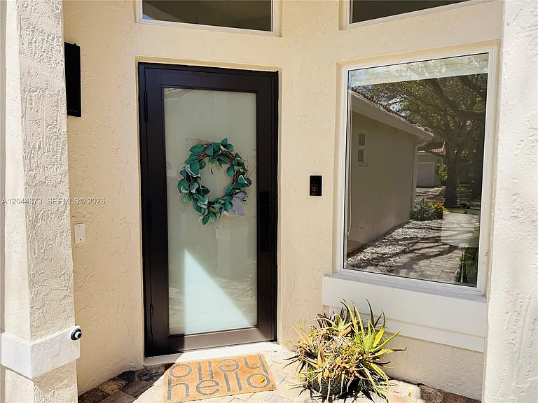 646 Stanton Dr — Photo 4