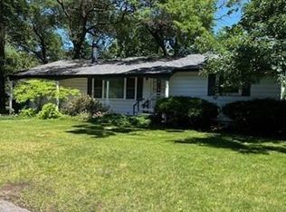 3025 Abbe Hill Dr, Eau Claire, WI 54703