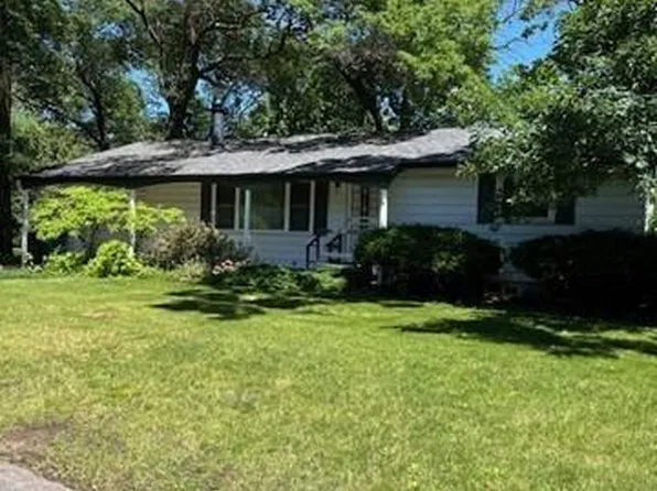3025 Abbe Hill Drive, Eau Claire, WI 54703
