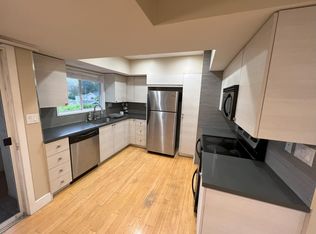 (Undisclosed Address), Sherman Oaks, CA 91401