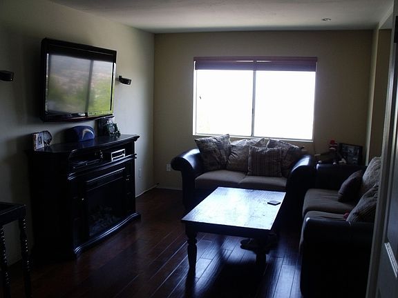 Living Room (1)