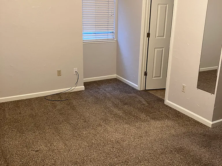 2650 Plumas St #21 — Photo 8