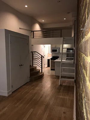 Rented by Sky Management | media 47