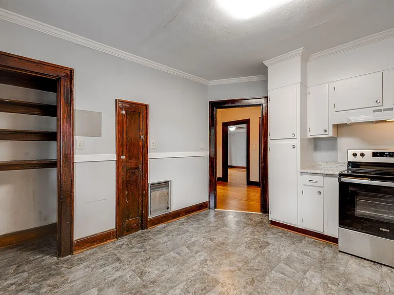 710 Forest Ave #1 — Photo 10
